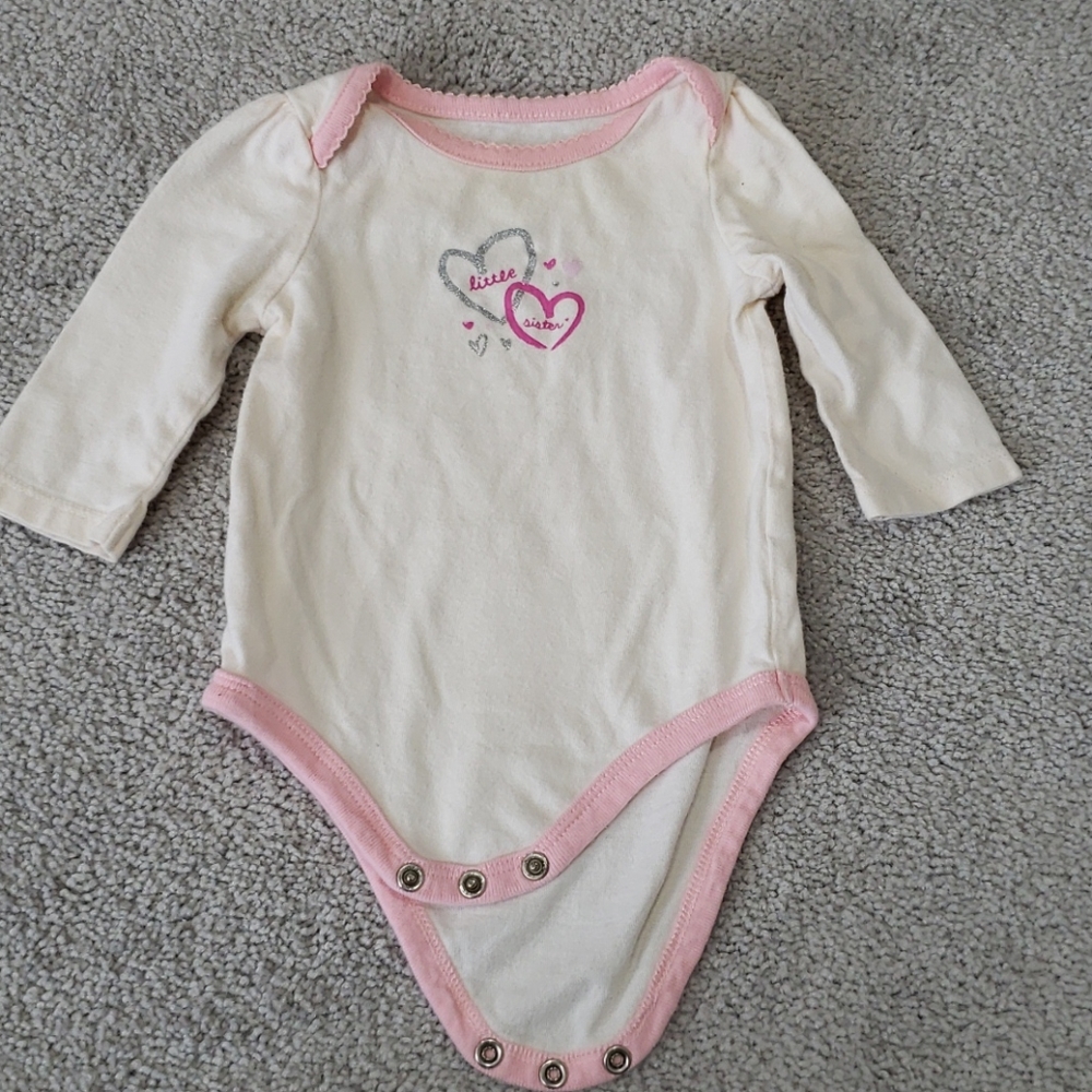 L/s cream/pink little sister onsie